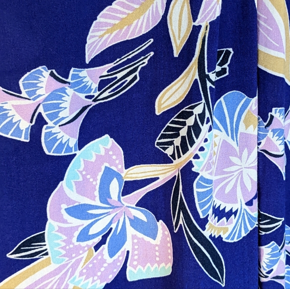 St. John's Bay Medium Floral Bright Beautifully Colored Boho Top Blouse 😎 - Picture 8 of 9